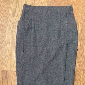 Form-Fit Zara Pleated Pencil Skirt w/ Pockets and Vintage Style - Looks Grey